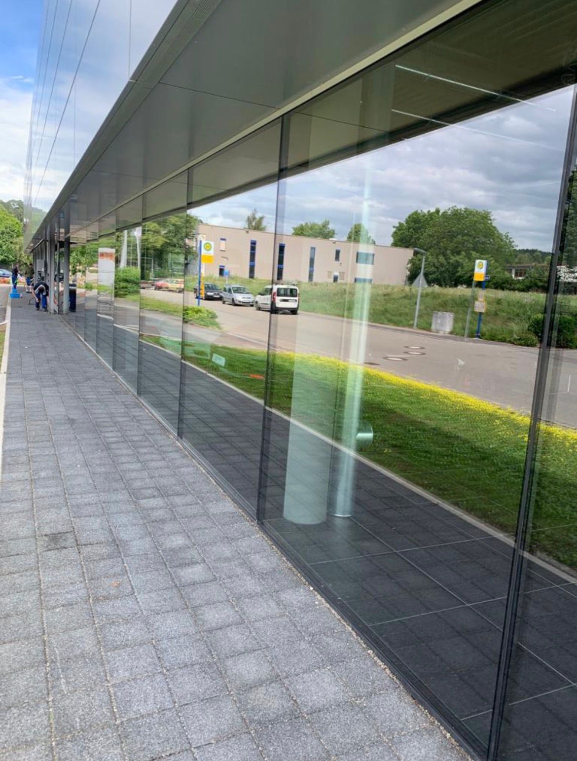 Glasfassade nach Reinigung